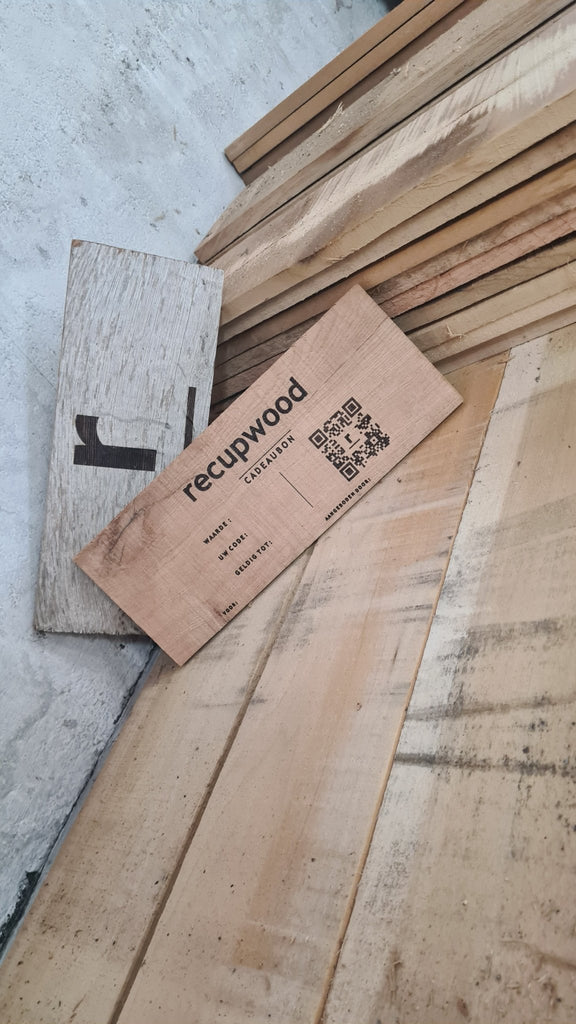 Cadeaubon van RECUPWOOD – het perfecte duurzame cadeau voor houtliefhebbers